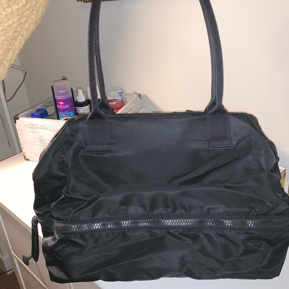 Lulu Lemon yoga bag